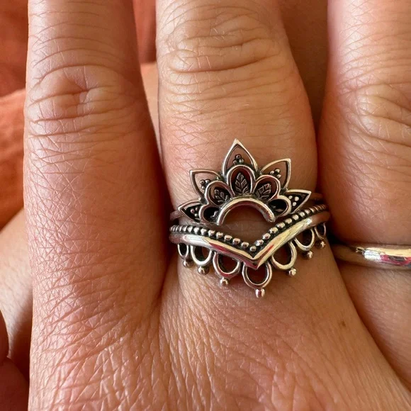 Midsummer Star Sterling Silver Stacking Rings size 6 - Picture 2 of 4